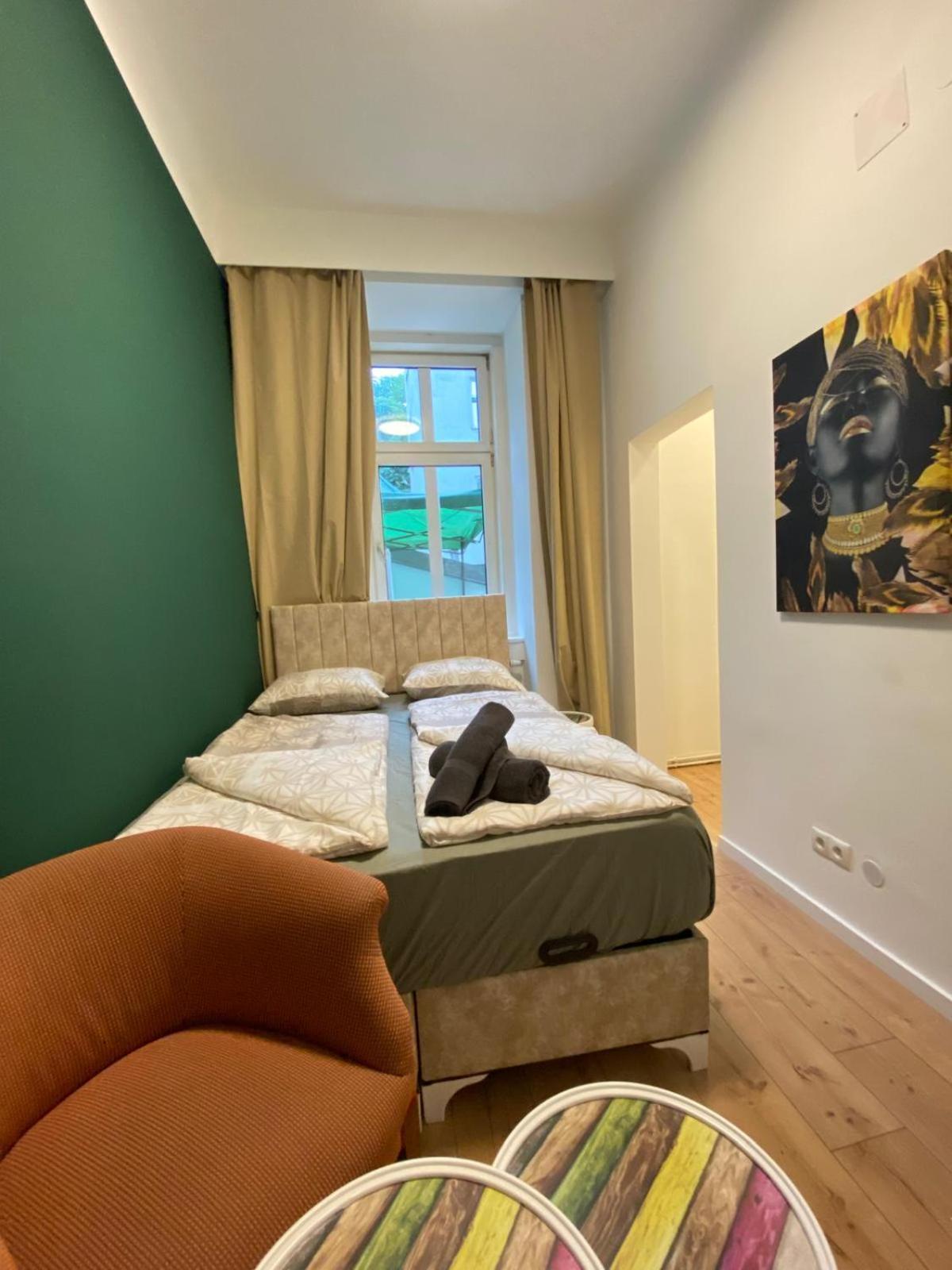 8 Fully Equipped Studio Shared Apt W Terrace Margareten Viena Exterior foto