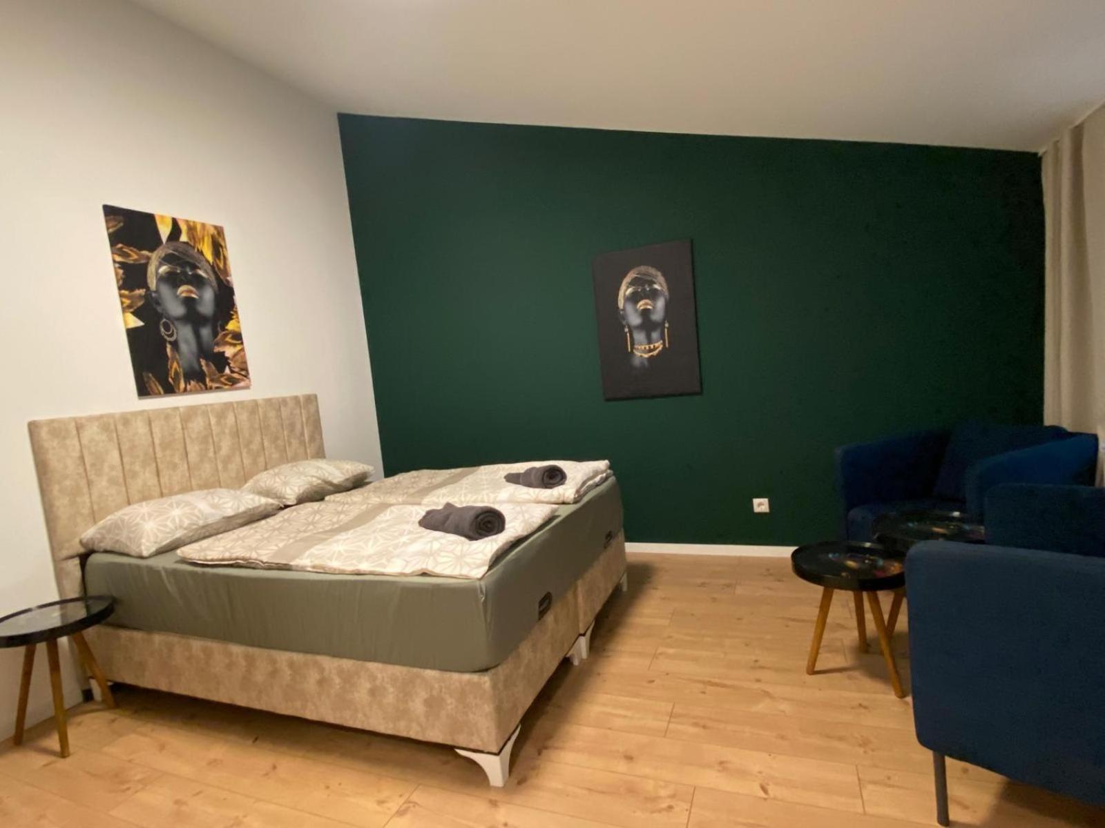 8 Fully Equipped Studio Shared Apt W Terrace Margareten Viena Exterior foto