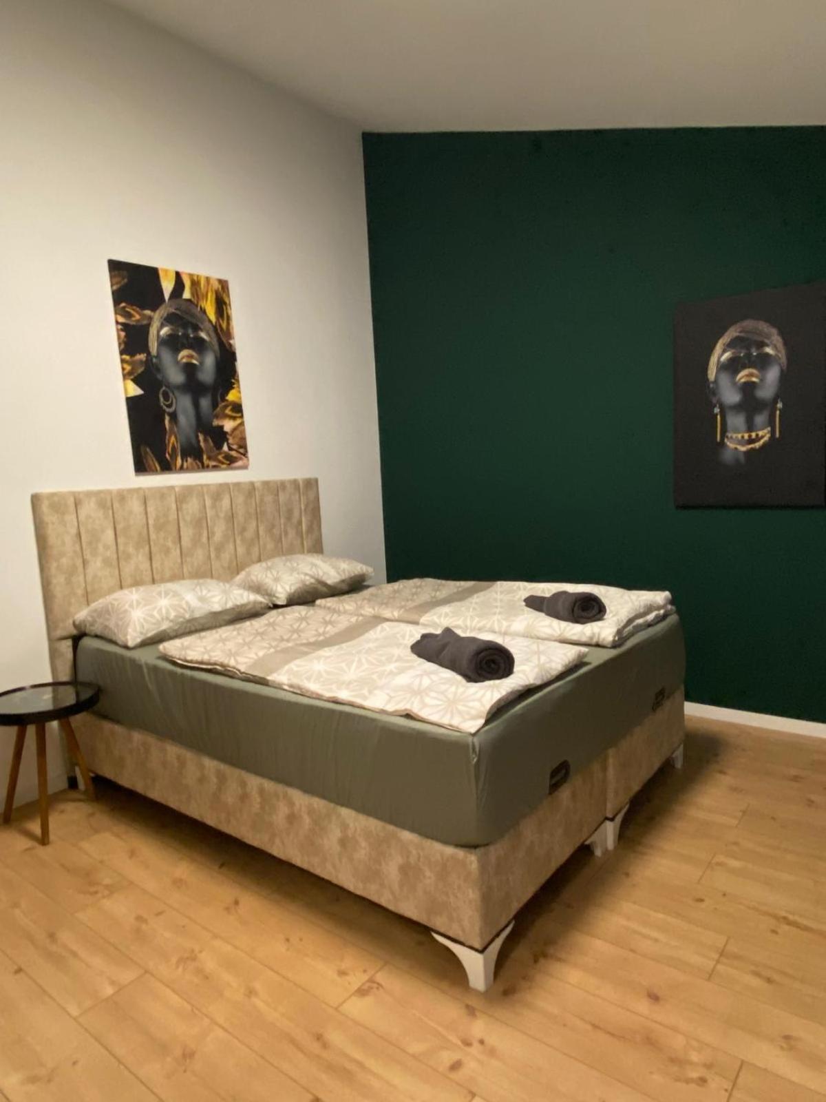 8 Fully Equipped Studio Shared Apt W Terrace Margareten Viena Exterior foto