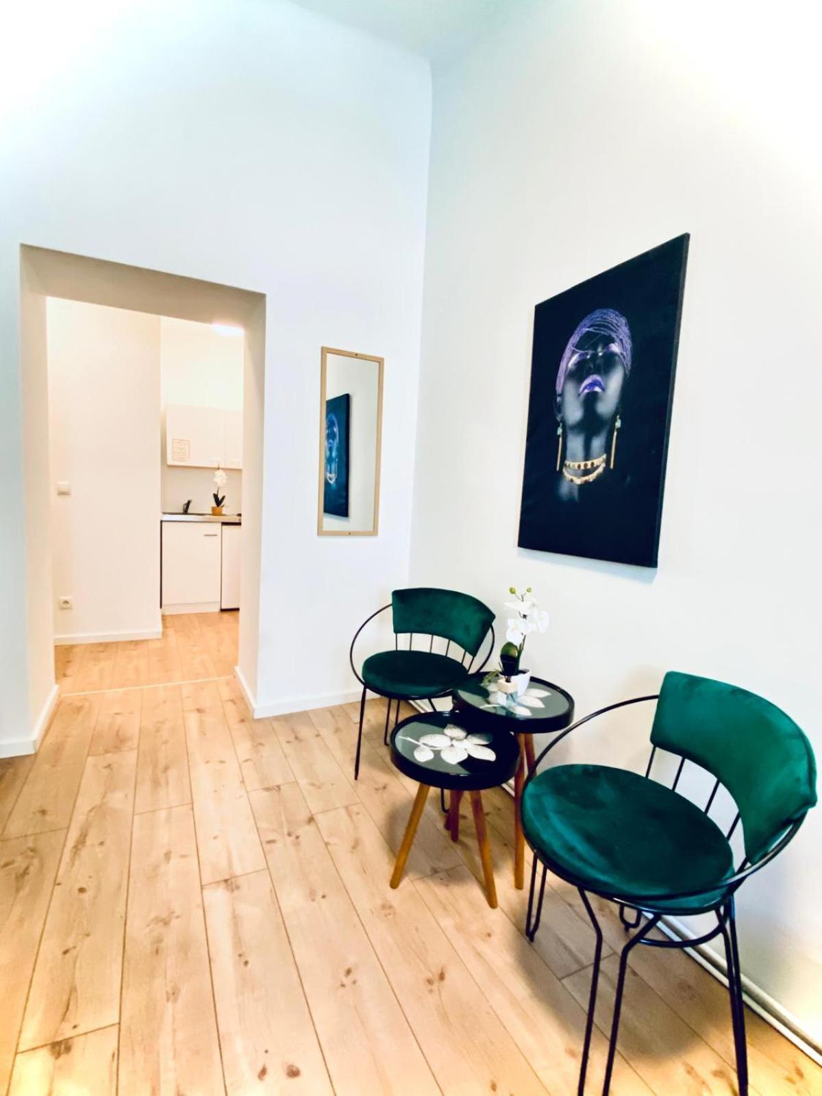 8 Fully Equipped Studio Shared Apt W Terrace Margareten Viena Exterior foto